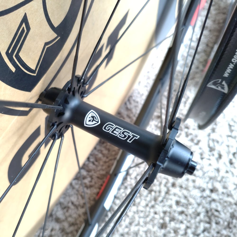 GEST Balance C55 CARBON Rennrad Aero Laufradsatz Clincher - RAAAD.de