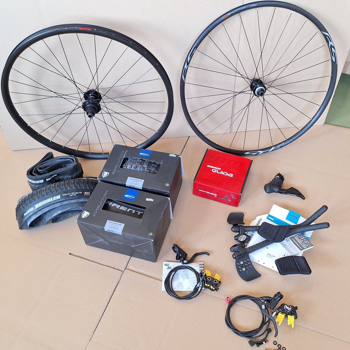 Bastler - Set – Fahrradteile mit Defekten und ohne Funktion - RAAAD.de