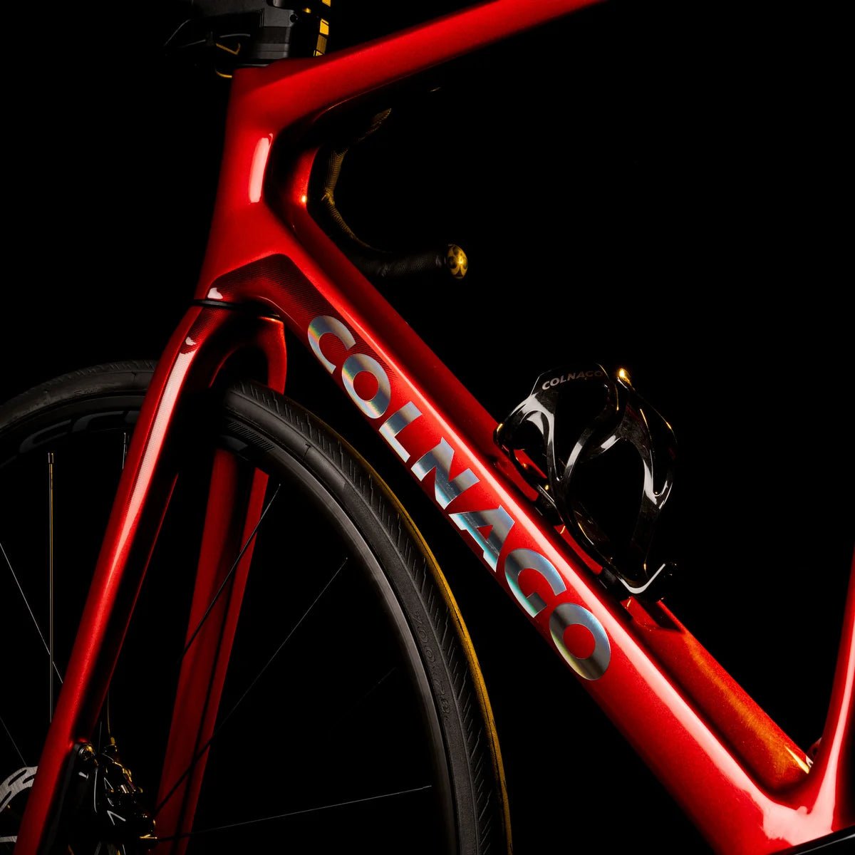 Colnago V4 Carbon Rennrad | Shimano 105 Di2 2x12-fach | Fulcrum Racing 600 | Rot - RAAAD.de