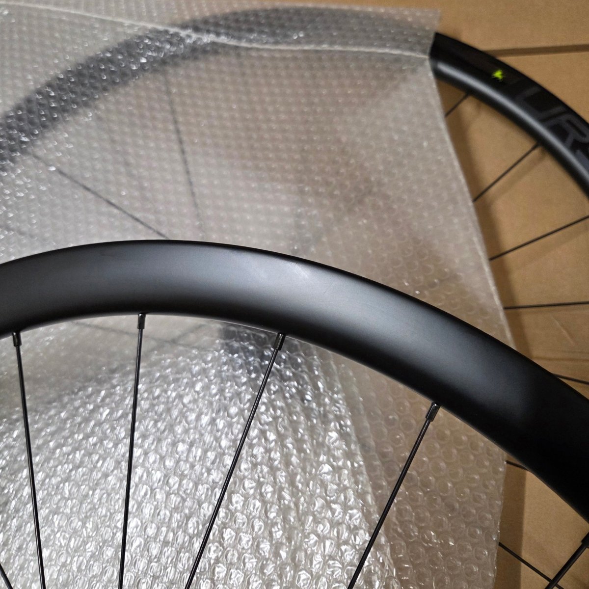 achsstandard rennrad URSUS C37 Carbon Disc | Laufradsatz 28" | Road | Disc Centerlock