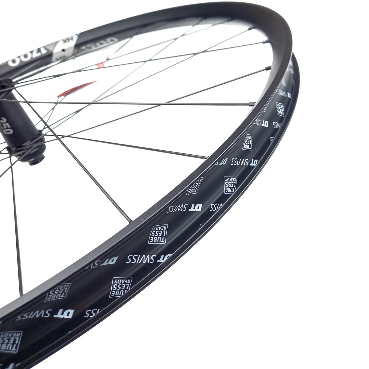 DT Swiss Laufradsatz HX 1700 Spline 30 29 Zoll E-MTB Centerlock Boost - RAAAD.de