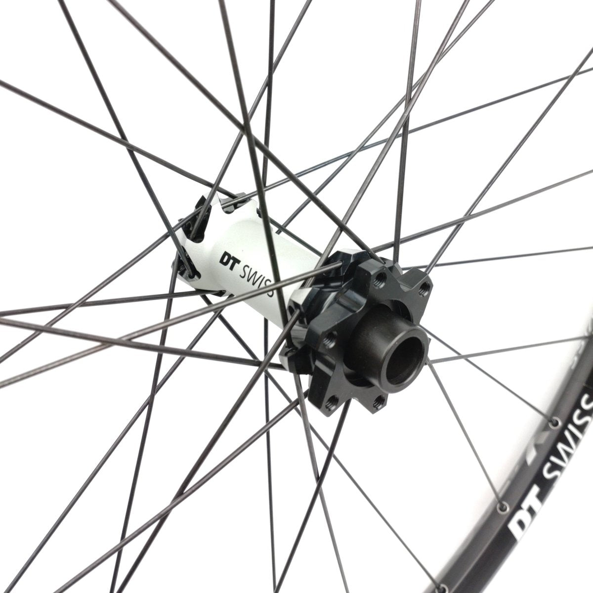 DT Swiss Front Wheel X1700 27.5 Inch Boost 6-Bolt – RAAAD.de