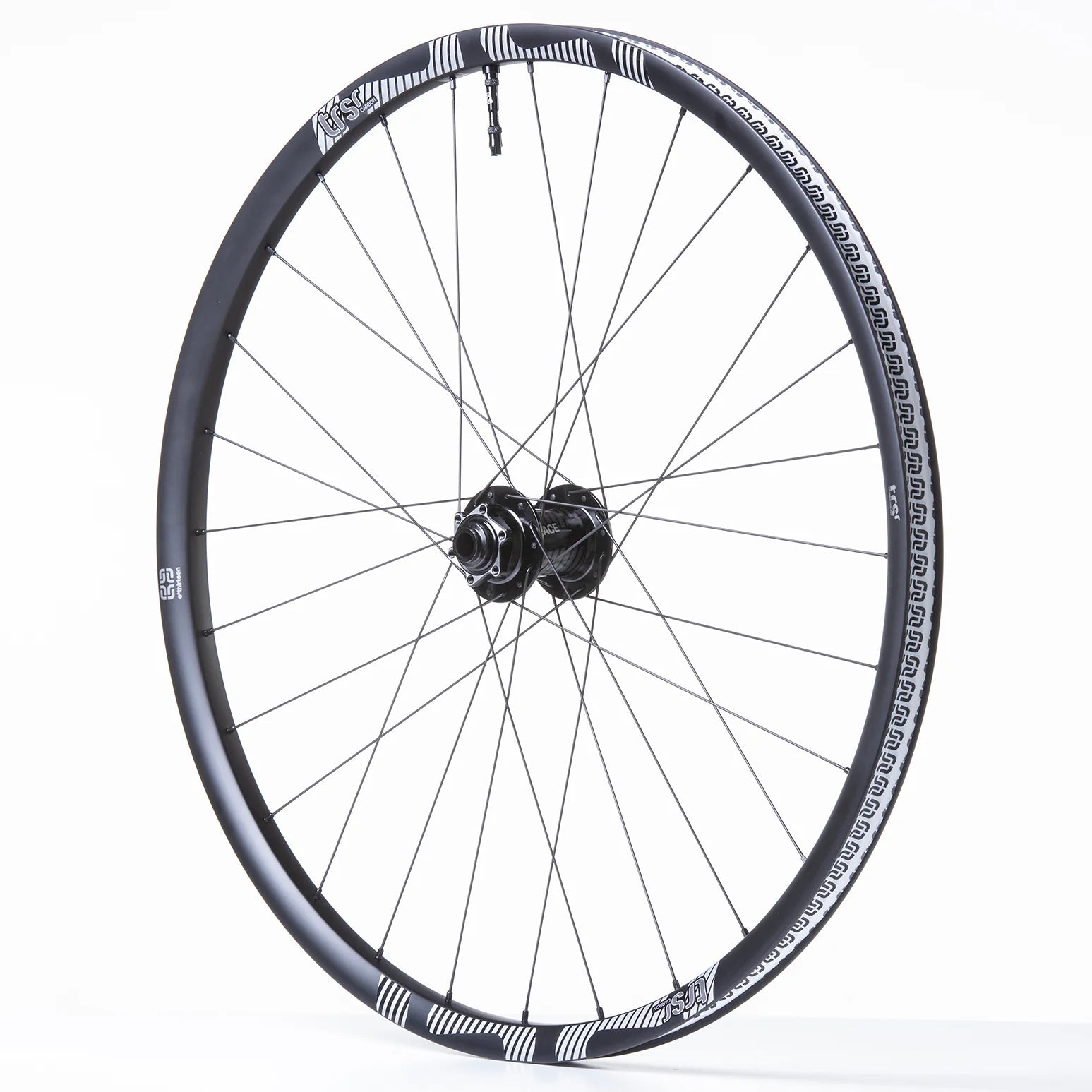 E Thirteen TRS RACE SL Carbon Vorderrad 27.5 Zoll 15x110 mm Boost - RAAAD.de